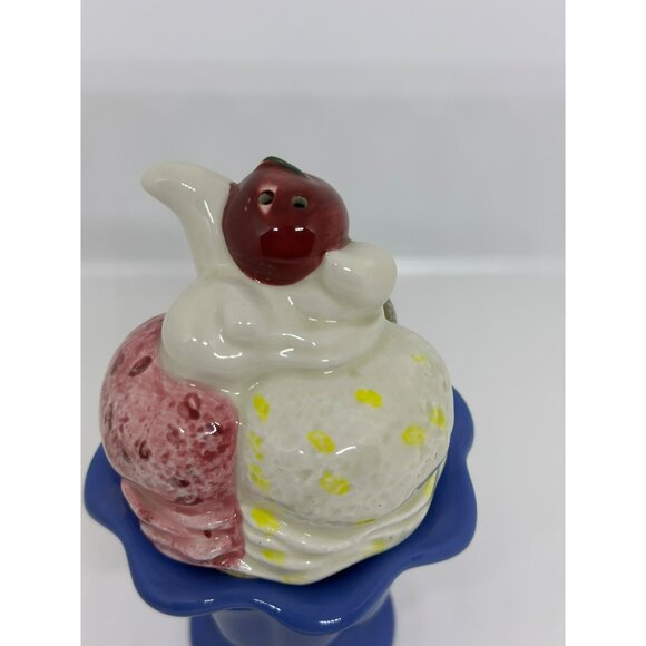 VTG Sakura Hand-Painted Ice Cream Salt & Pepper Shakers 5" Ceramic Kitchen Decor - Picture 2 of 8